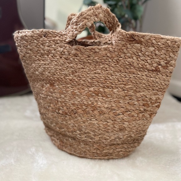 Brand New IKEA TOLKNING Jute Hanging Basket (7 ¾X13 ¾X11 ¾ ") 705.126.48 - Picture 3 of 10